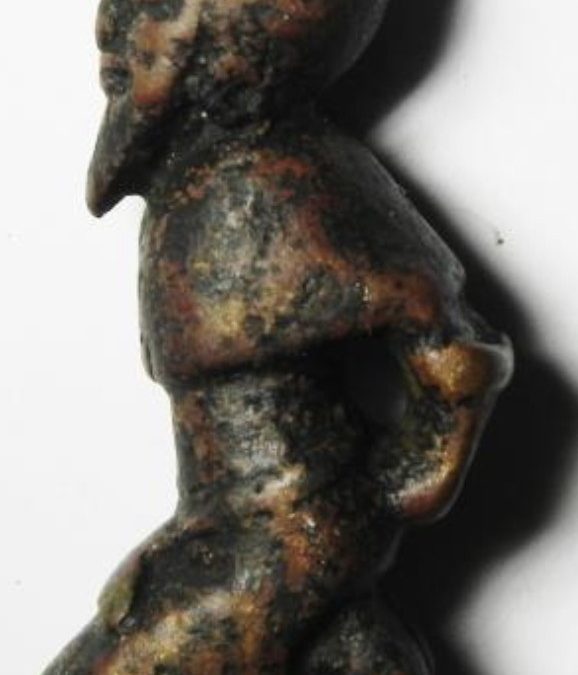 Copper alloy of a kneeling bound Syrian captive