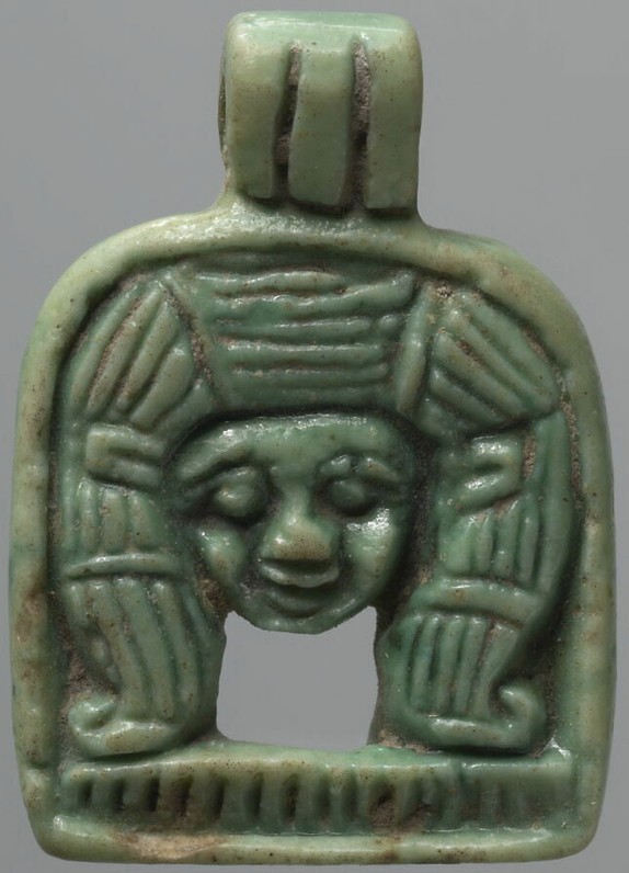 Hathor head - Green stone, flat back Hathor head - Green stone, flat back