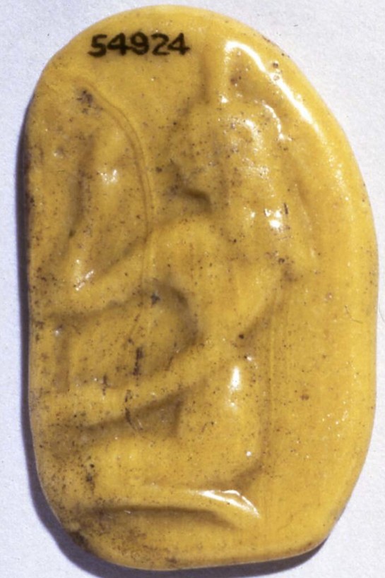 Isis mourning - Yellow poor glass H 4.5, W 2.0 Isis mourning - Yellow poor glass H 4.5, W 2.0