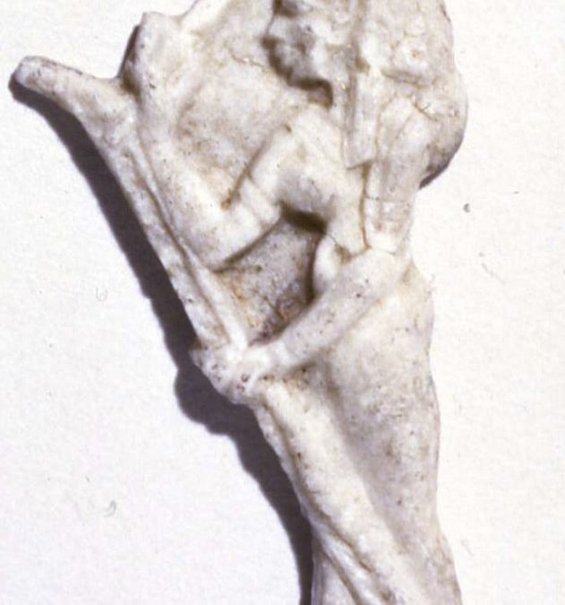 Seshat - White glass flat back H 5.0